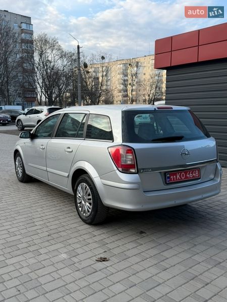Универсал Opel Astra 2009 в Белой Церкви