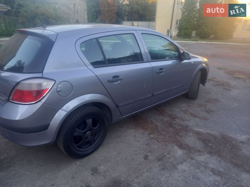 Хэтчбек Opel Astra 2005 в Звенигородке фото 5 Хэтчбек Opel Astra 2005 в Звенигородке