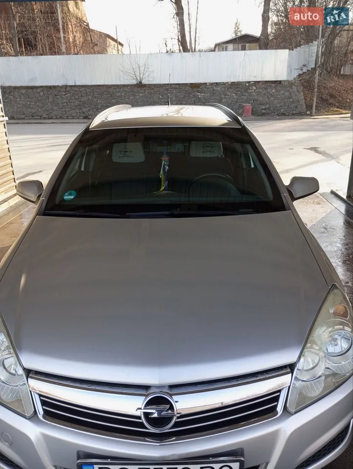 2010 Opel Astra - мініатюра 39