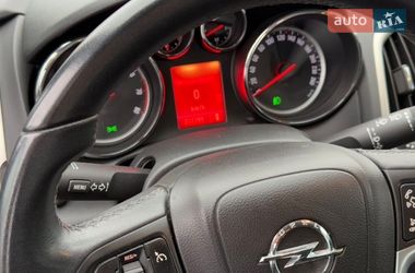 Универсал Opel Astra 2011 в Звягеле