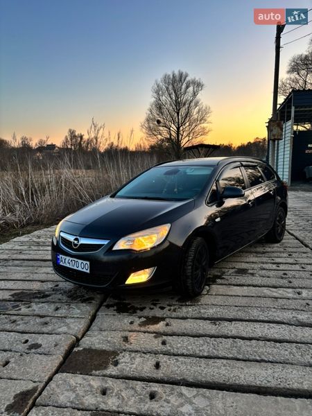 Opel Astra 2012