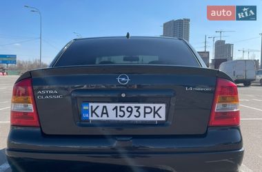 Седан Opel Astra 2006 в Києві
