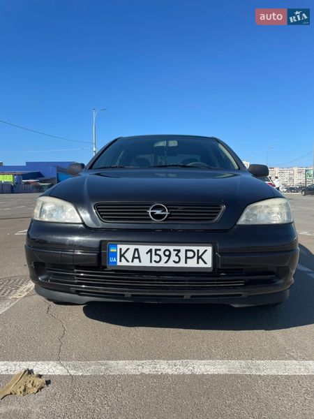Седан Opel Astra 2006 в Киеве