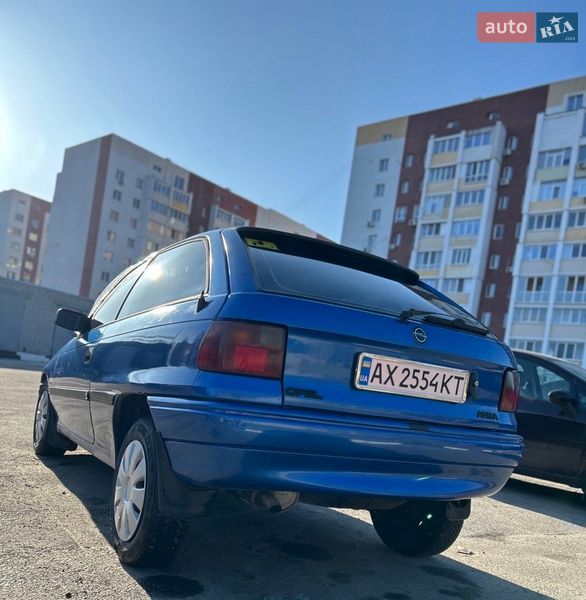 Хэтчбек Opel Astra 1993 в Харькове