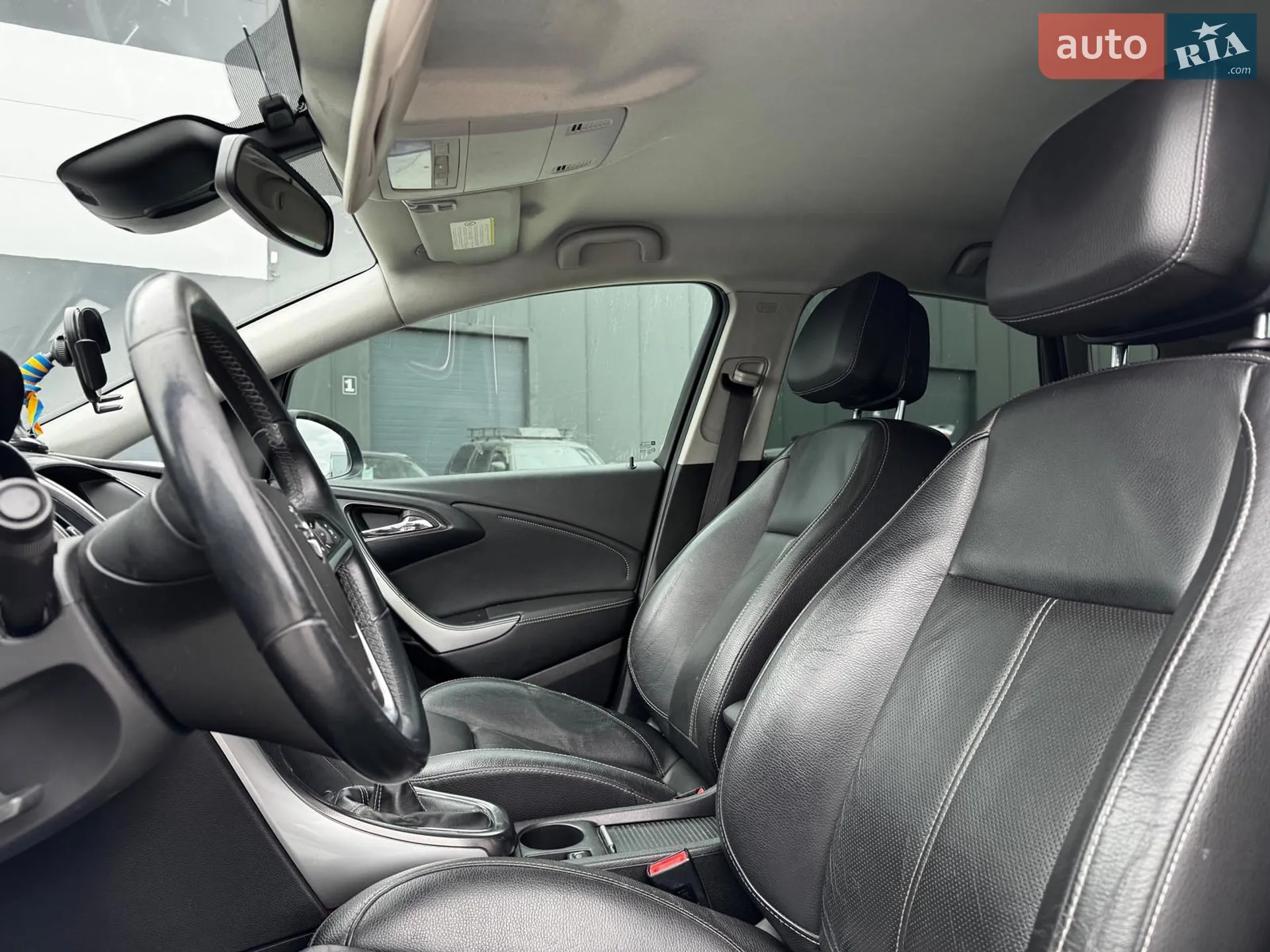 2011 Opel Astra - мініатюра 16