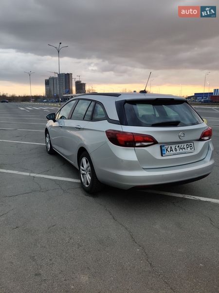 Универсал Opel Astra 2021 в Киеве