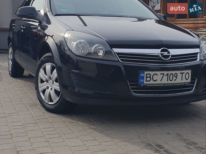 Opel Astra 2010