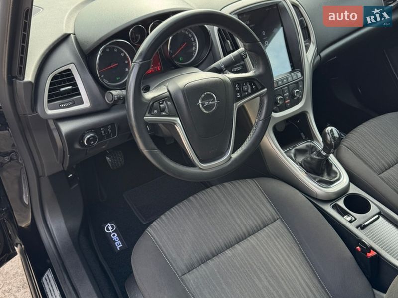 Хэтчбек Opel Astra 2010 в Слобожанском