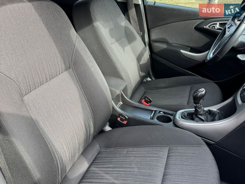 Хэтчбек Opel Astra 2010 в Слобожанском