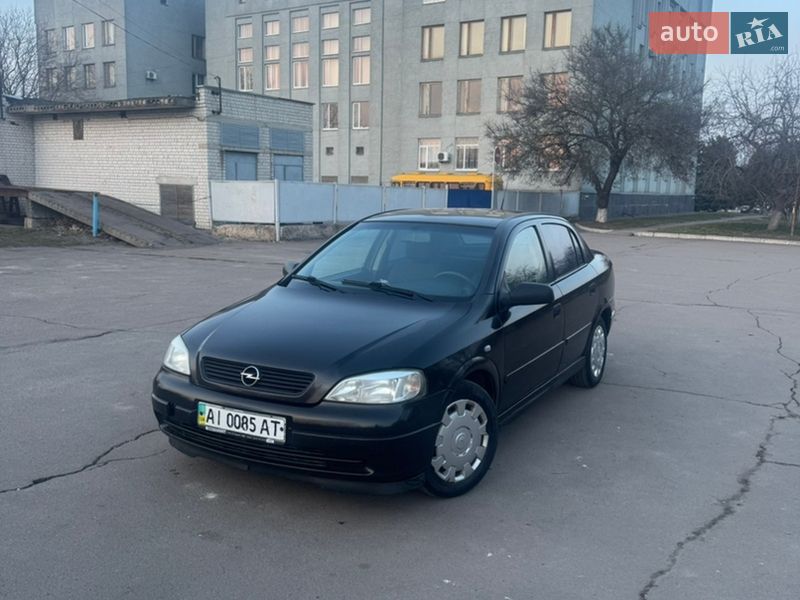 Седан Opel Astra 2008 в Попельне фото Седан Opel Astra 2008 в Попельне