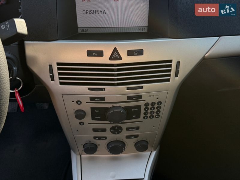 Універсал Opel Astra 2009 в Полтаві