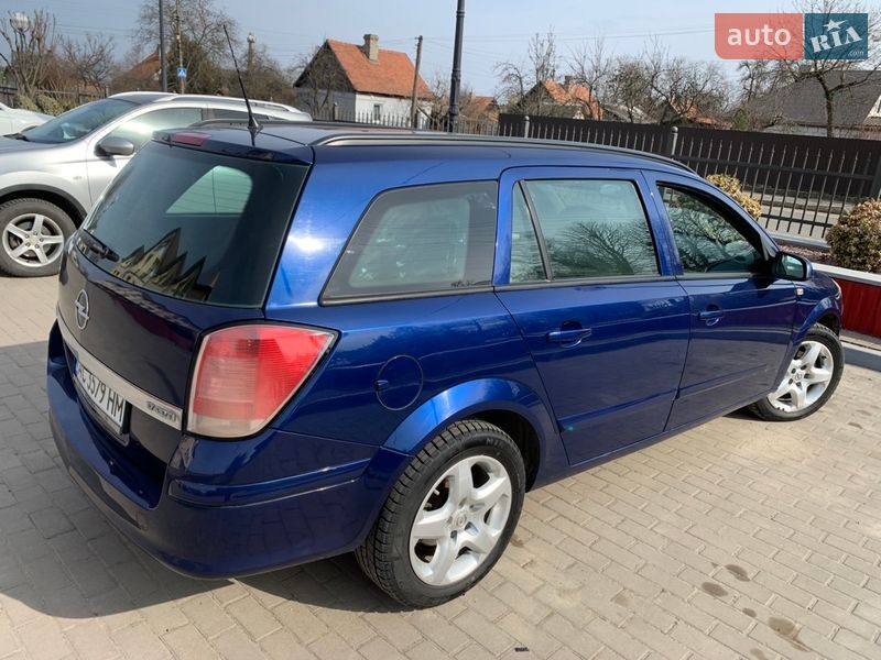 Універсал Opel Astra 2008 в Нововолинську