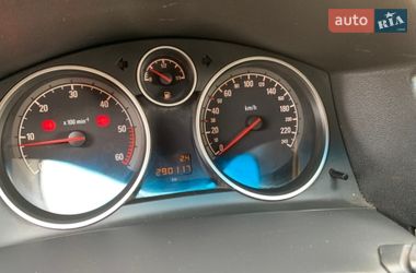Универсал Opel Astra 2008 в Нововолынске