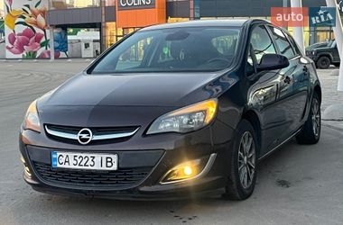 Хэтчбек Opel Astra 2012 в Киеве