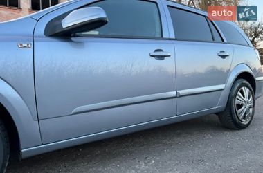 Универсал Opel Astra 2005 в Луцке