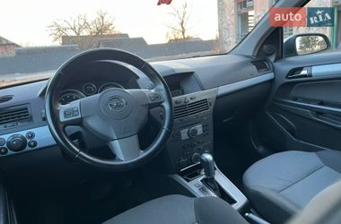 Универсал Opel Astra 2005 в Луцке
