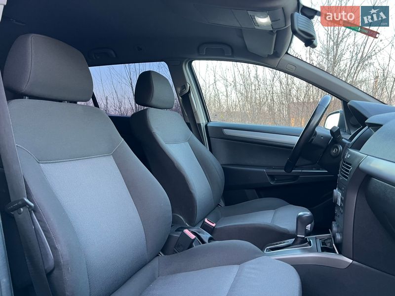 Универсал Opel Astra 2005 в Луцке