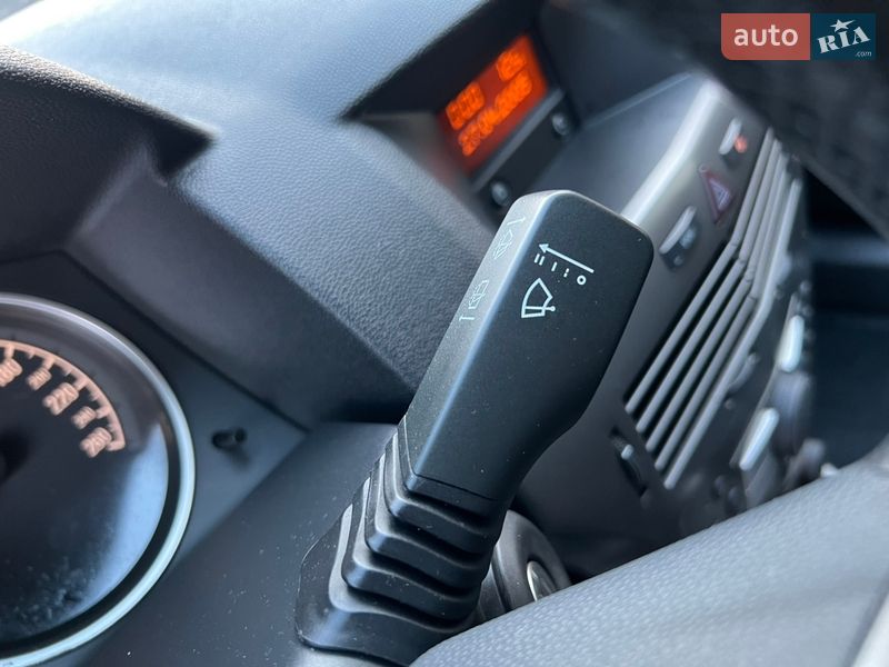 Универсал Opel Astra 2005 в Луцке