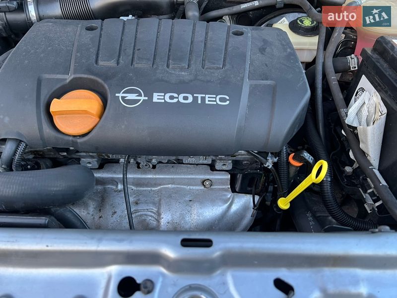 Универсал Opel Astra 2005 в Луцке