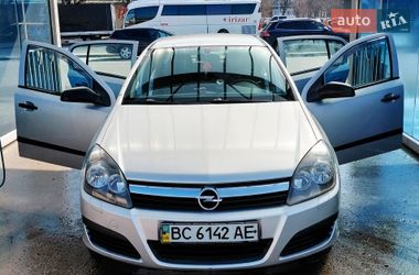 Хэтчбек Opel Astra 2006 в Луцке
