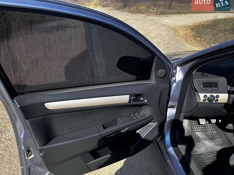 Универсал Opel Astra 2008 в Одессе