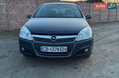 Хэтчбек Opel Astra 2007 в Киеве