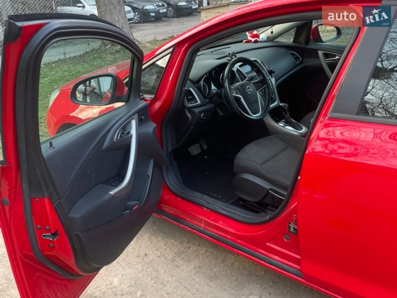Хетчбек Opel Astra 2011 в Львові