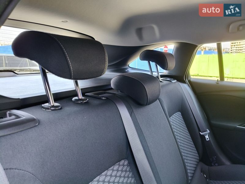 Универсал Opel Astra 2018 в Калуше