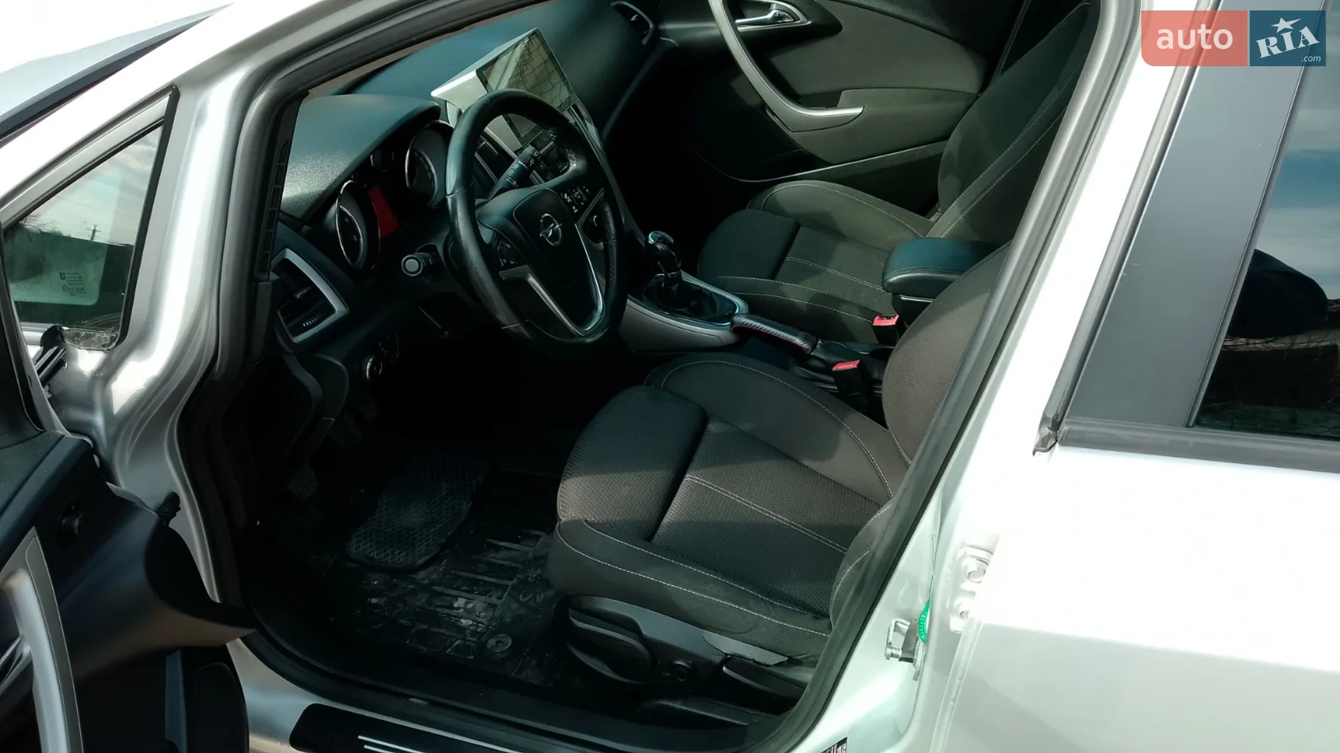 2011 Opel Astra - мініатюра 8