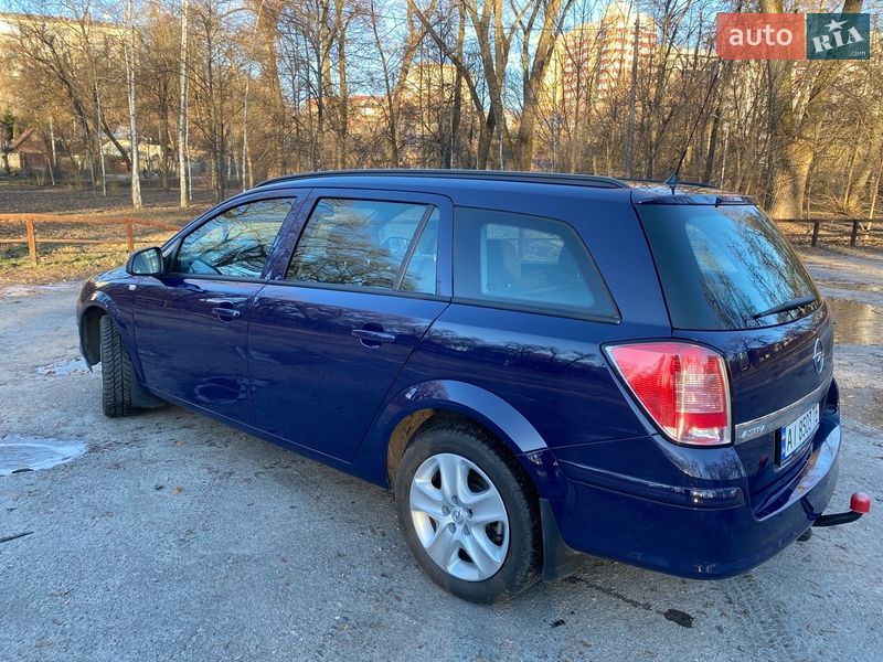 Универсал Opel Astra 2013 в Киеве фото 14 Универсал Opel Astra 2013 в Киеве