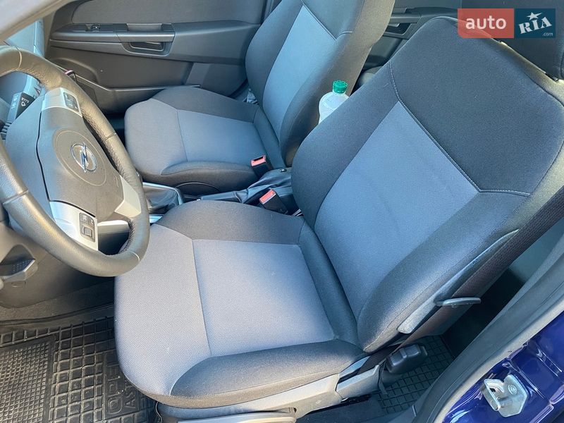 Универсал Opel Astra 2013 в Киеве фото 85 Универсал Opel Astra 2013 в Киеве