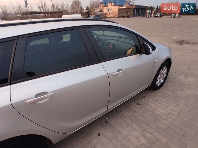 Универсал Opel Astra 2015 в Жвирке фото 14 Универсал Opel Astra 2015 в Жвирке