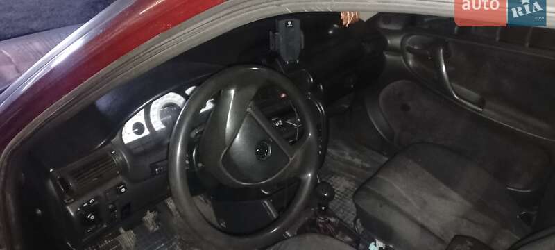 Седан Opel Astra 1992 в Харкові фото 4 Седан Opel Astra 1992 в Харкові