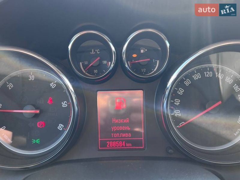 Хетчбек Opel Astra 2012 в Києві