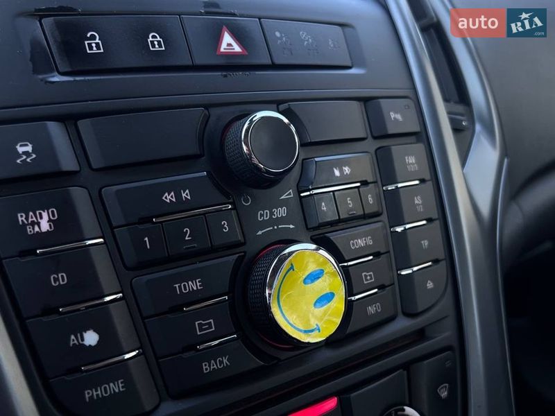 Хетчбек Opel Astra 2012 в Києві