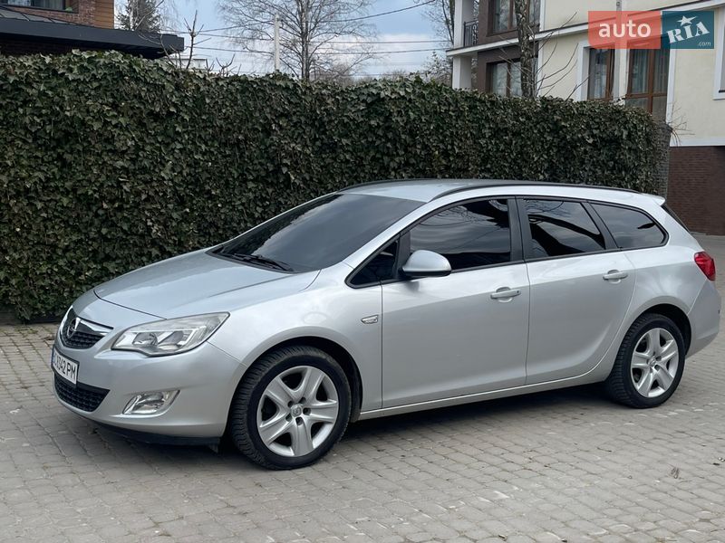 Универсал Opel Astra 2011 в Львове фото 2 Универсал Opel Astra 2011 в Львове