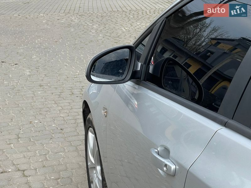 Универсал Opel Astra 2011 в Львове фото 12 Универсал Opel Astra 2011 в Львове