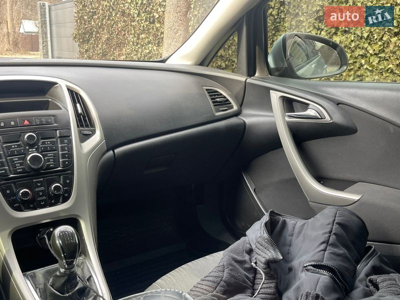 Универсал Opel Astra 2011 в Львове фото 14 Универсал Opel Astra 2011 в Львове