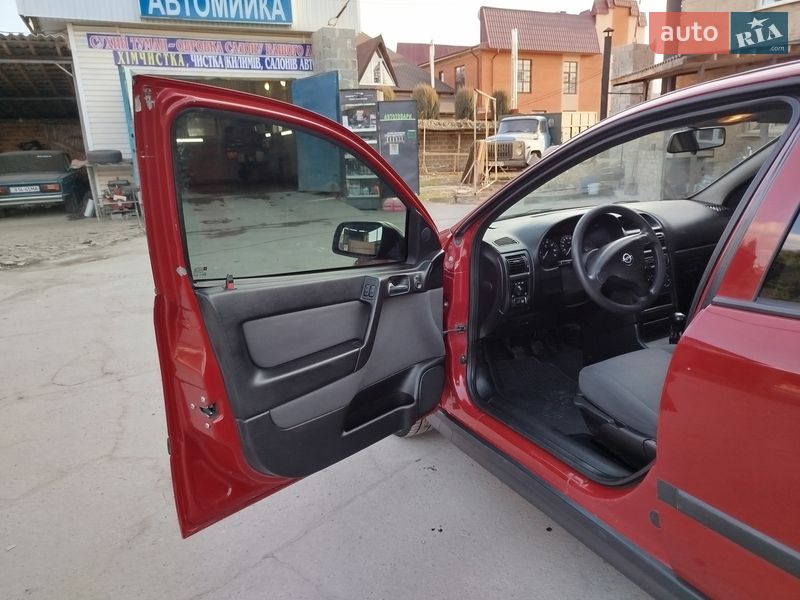 Седан Opel Astra 2007 в Лисянці