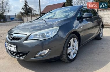 Хэтчбек Opel Astra 2011 в Виннице