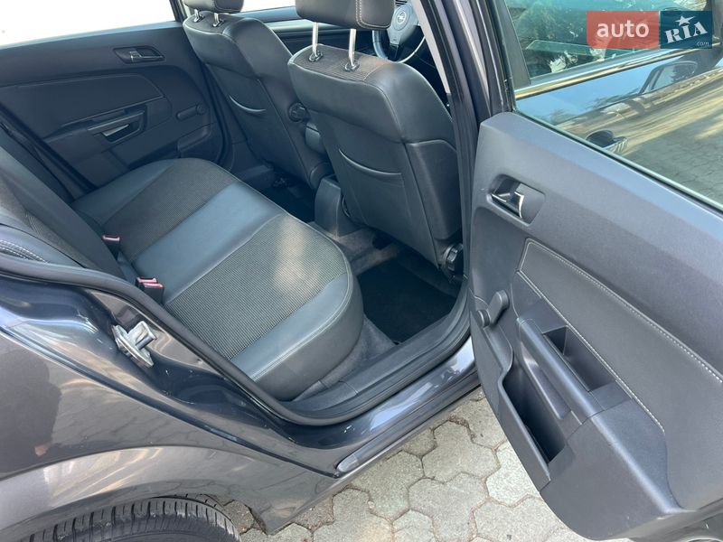Хэтчбек Opel Astra 2009 в Дубно фото 13 Хэтчбек Opel Astra 2009 в Дубно