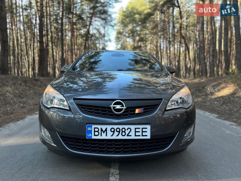 Универсал Opel Astra 2011 в Ахтырке фото Универсал Opel Astra 2011 в Ахтырке