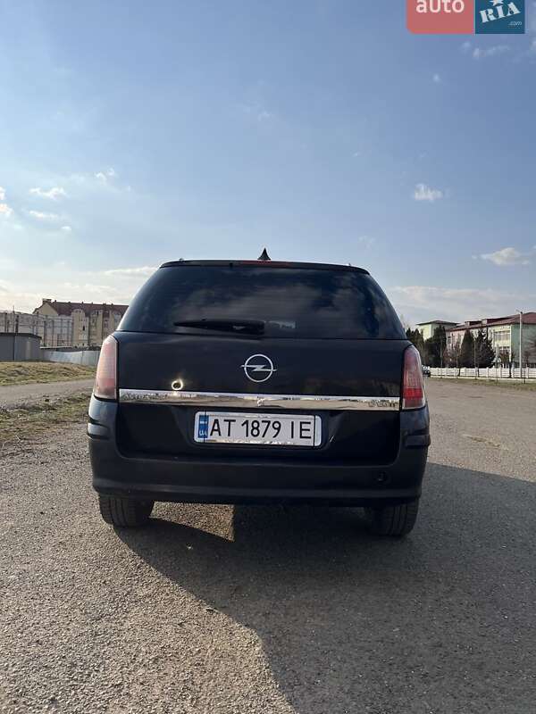 Универсал Opel Astra 2005 в Коломые