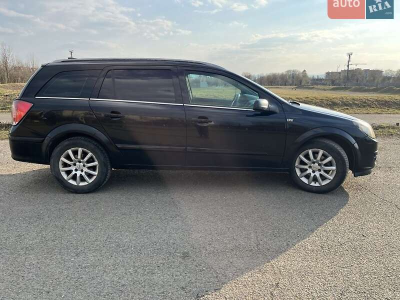 Универсал Opel Astra 2005 в Коломые