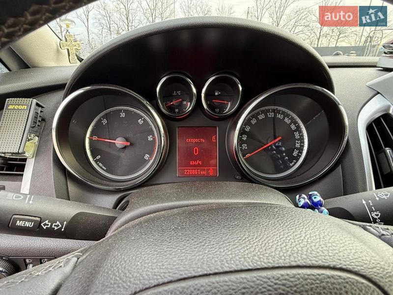 Универсал Opel Astra 2014 в Кагарлыке