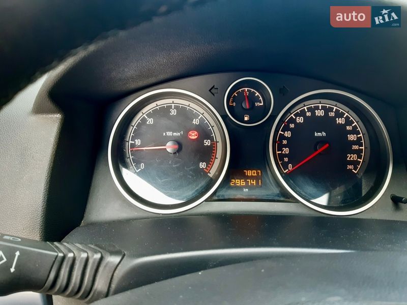 Универсал Opel Astra 2007 в Львове