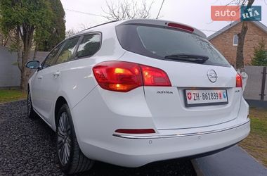 Универсал Opel Astra 2013 в Луцке