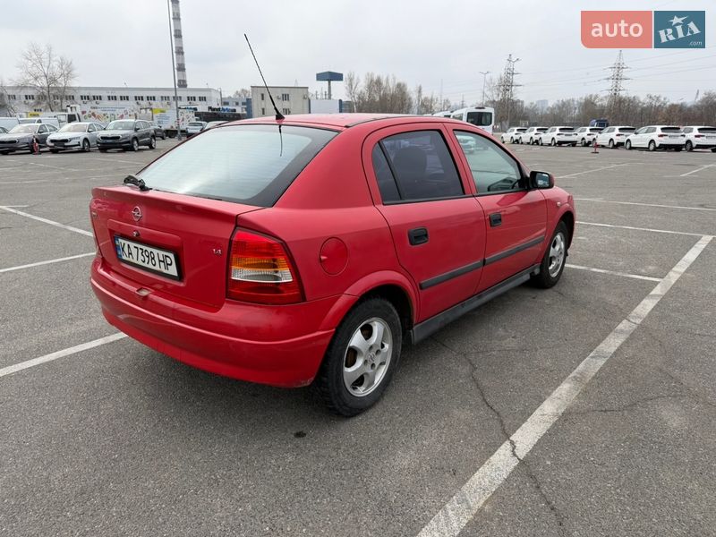 Хэтчбек Opel Astra 2002 в Киеве