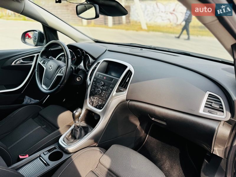 Хэтчбек Opel Astra 2010 в Здолбунове фото 39 Хэтчбек Opel Astra 2010 в Здолбунове