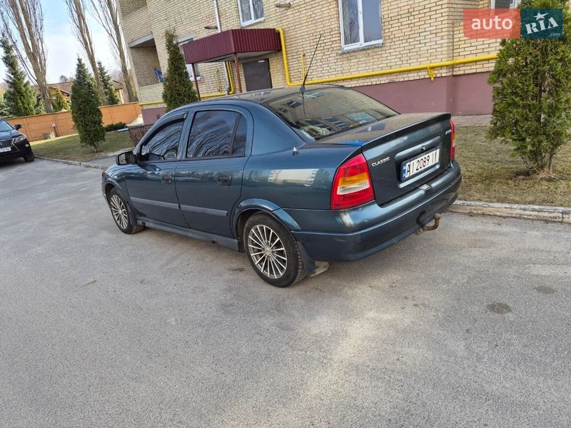 Седан Opel Astra 2004 в Ходосовке фото 3 Седан Opel Astra 2004 в Ходосовке